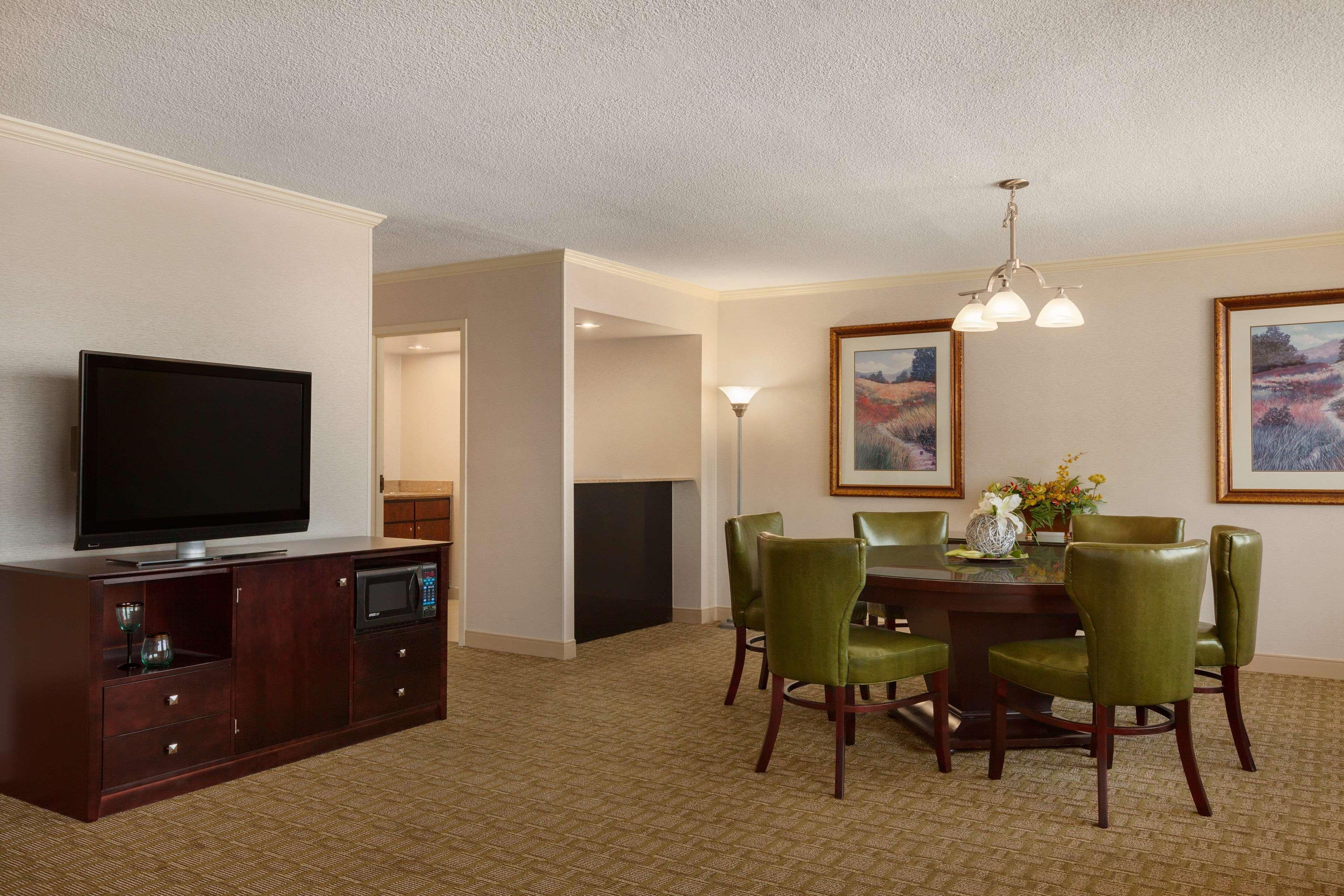 Hilton Fort Wayne At The Grand Wayne Convention Center (Adults Only) Εξωτερικό φωτογραφία