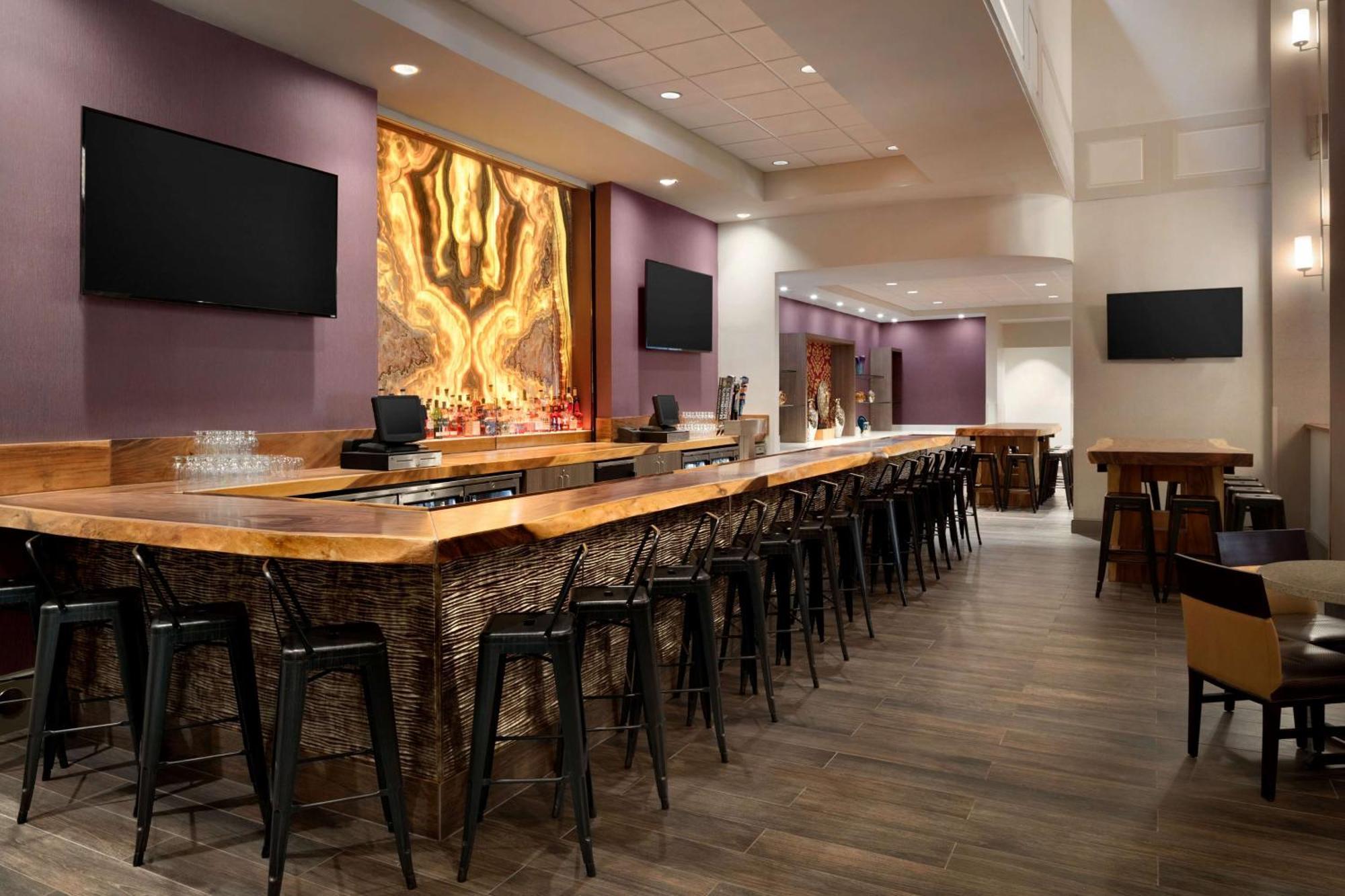 Hilton Fort Wayne At The Grand Wayne Convention Center (Adults Only) Εξωτερικό φωτογραφία