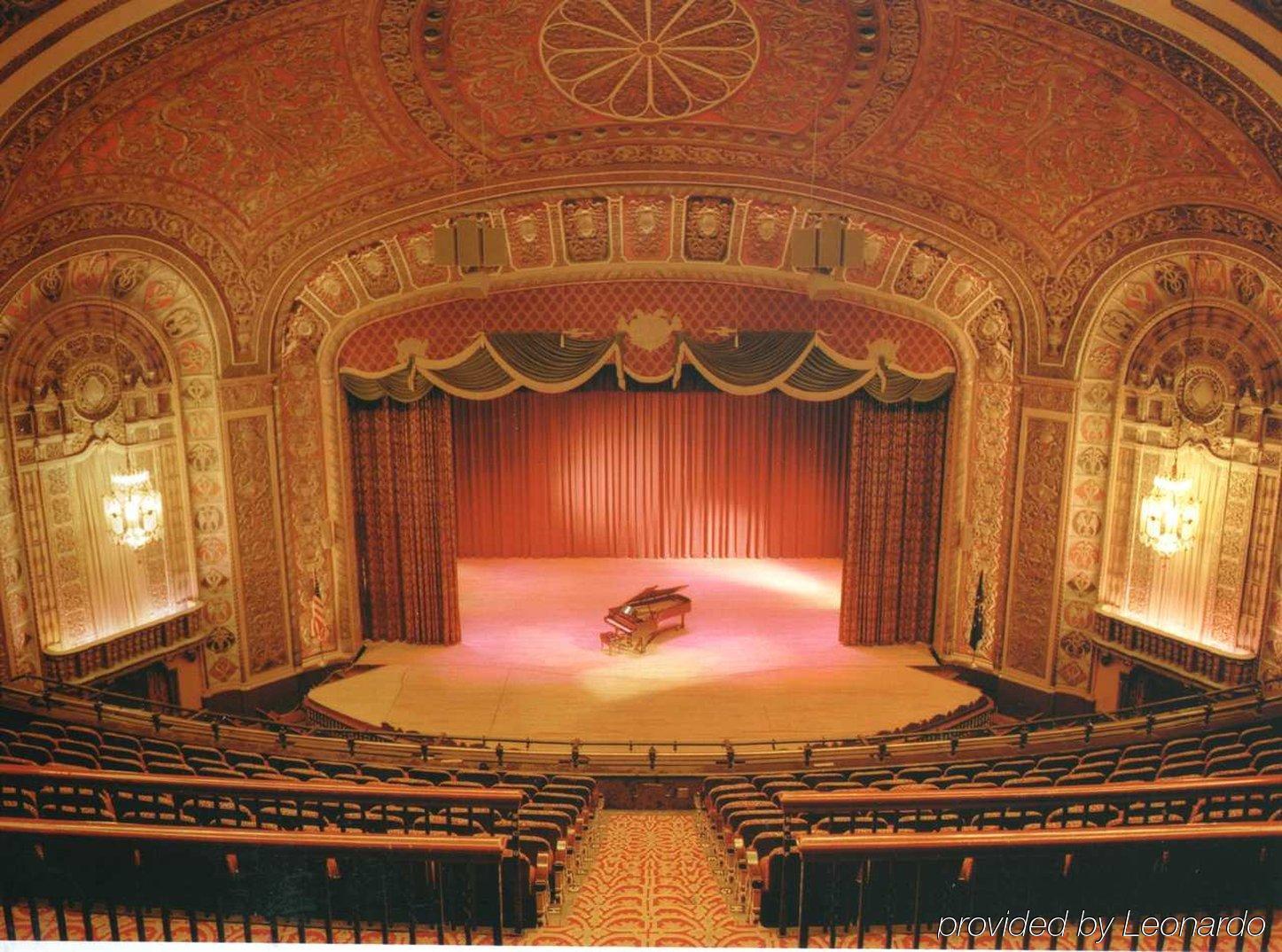 Hilton Fort Wayne At The Grand Wayne Convention Center (Adults Only) Ανέσεις φωτογραφία