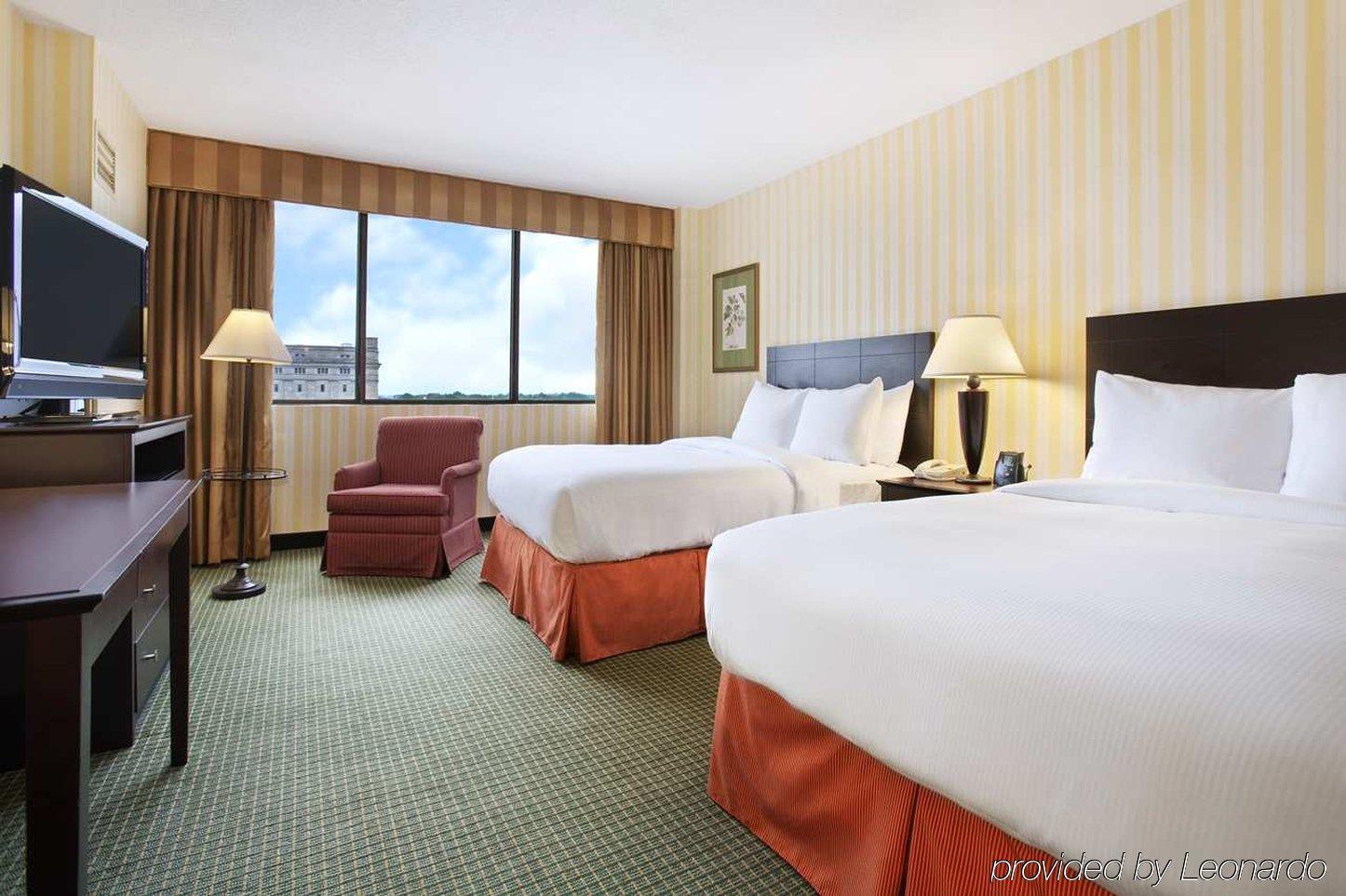 Hilton Fort Wayne At The Grand Wayne Convention Center (Adults Only) Δωμάτιο φωτογραφία